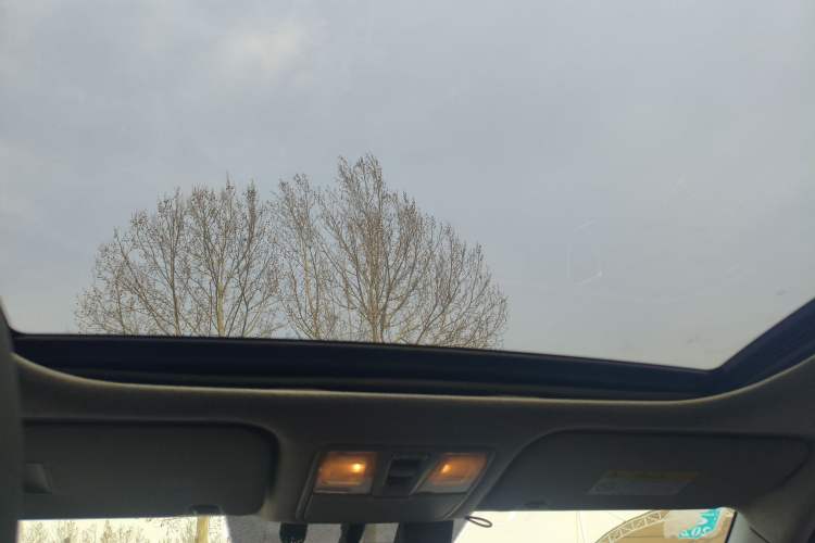 Used Hyundai ix25 2015 2.0L Automatic 4x4 Deluxe DLX Headliner