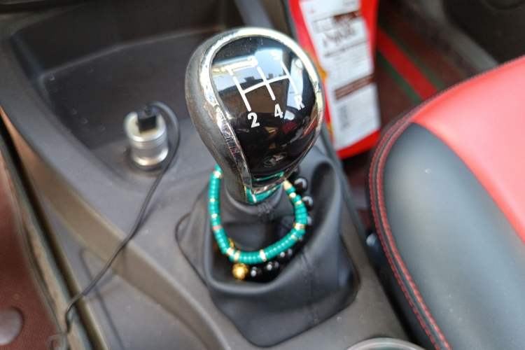 Used Wuling Hongguang 2015 1.2L S Base Model China IV Gear Lever