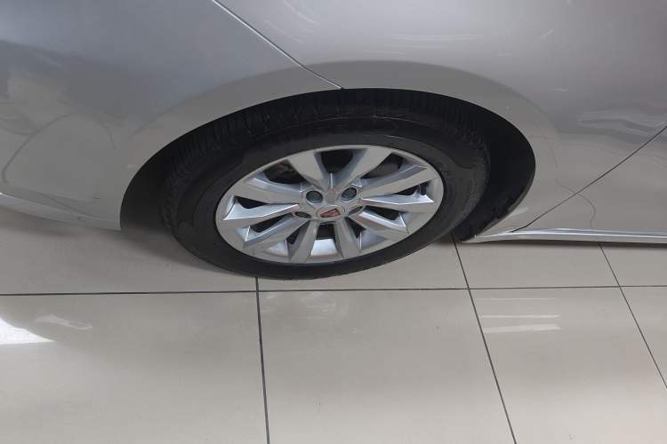 Used Roewe i6 New Energy 2017 45T Hybrid Connect & Smart Enjoyment Edition