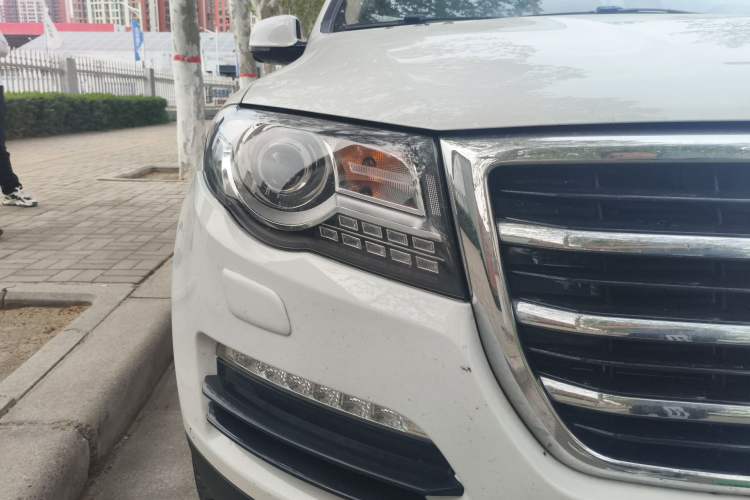 Used Haval H8 2015 2.0T Two-Wheel-Drive Elite Version