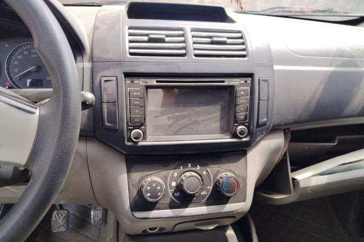 Used BAIC Weiwang M20 2014 1.5L practical type BJ415A
