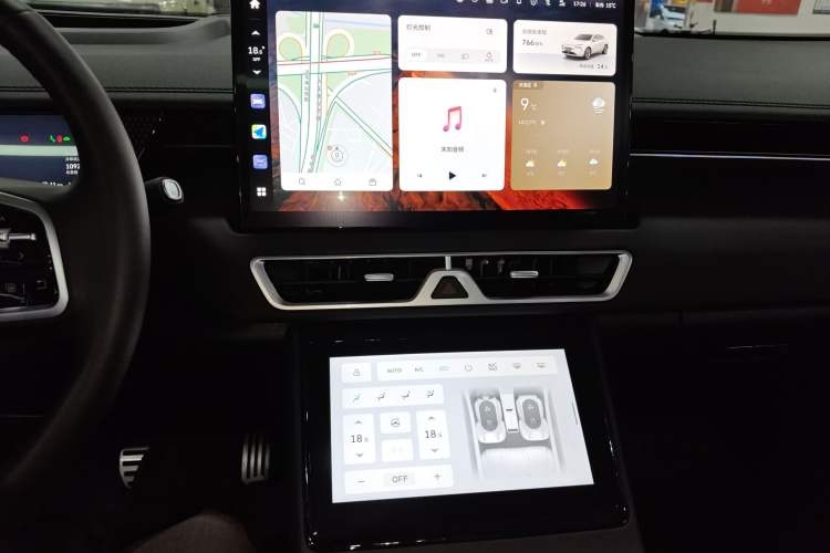 Used Wey Mocha New Energy 2024 Hi4 Four-Wheel Drive Long-Range Version
