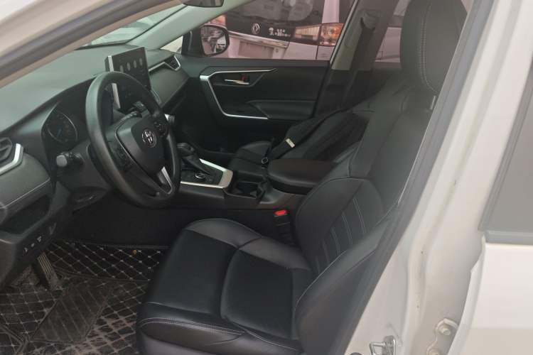 Used Toyota Wildlander 2020 Dual-Motor 2.5L E-CVT Four-Wheel Drive Luxury Edition Left Front Seat