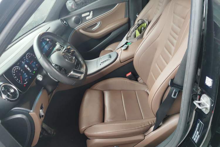 Used Mercedes-Benz E-Class New Energy 2022 Facelift E 350 e L Plug-in Hybrid Sedan
