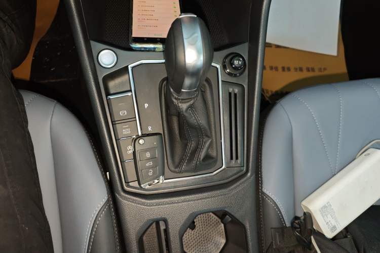 Used Volkswagen Lavida 2023 Revised Version 1.5L Automatic 5 Millionth Edition Gear Lever