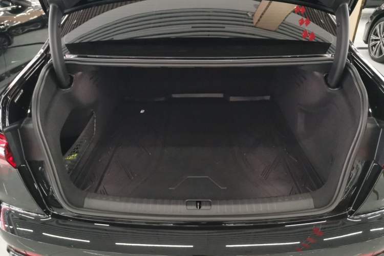 Used Audi A6L 2025 Restyled 45 TFSI quattro Prestige Dynamic Edition