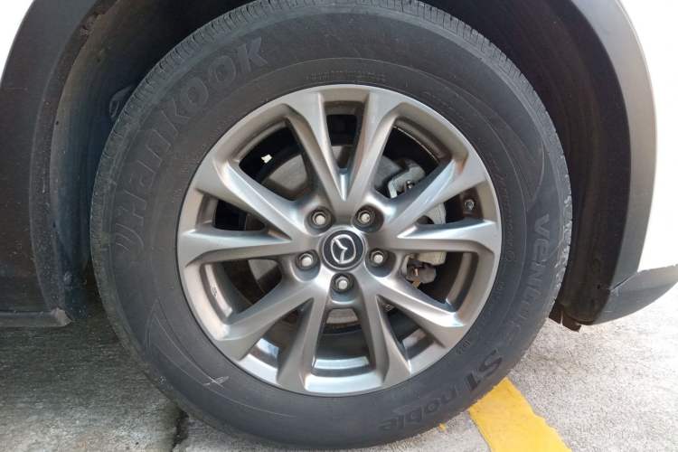 Used Mazda CX-4 2018 2.0L Automatic Two-Wheel Drive Blue Sky Premium Upgrade Version China V Standard