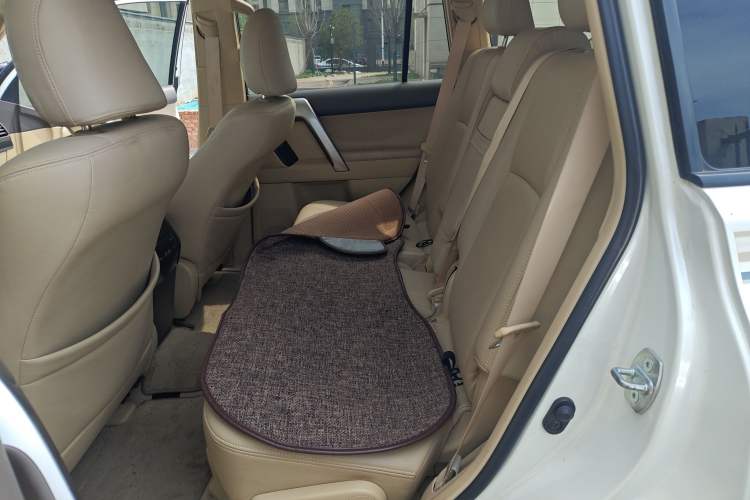 Used Toyota Prado 2014 2.7L Middle East Version Parallel Import Left Rear Seat