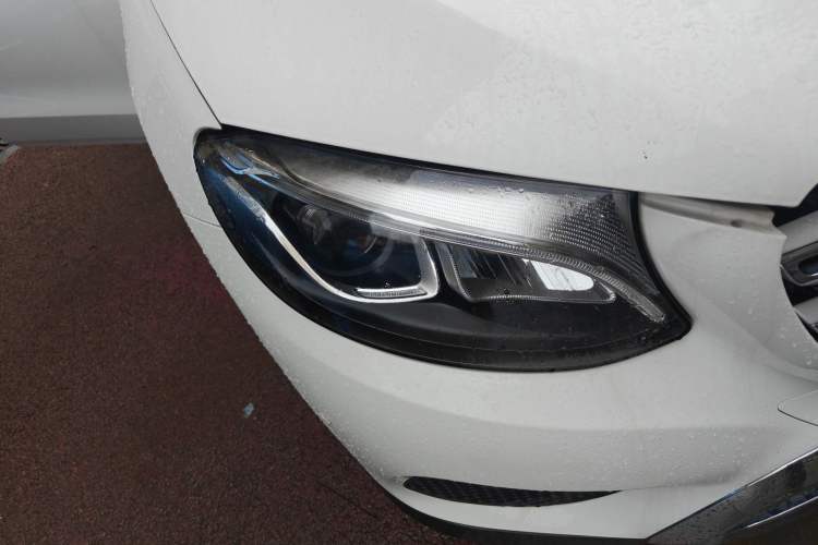 Used Mercedes-Benz GLC 2017 GLC 200 4MATIC Right Front Headlight