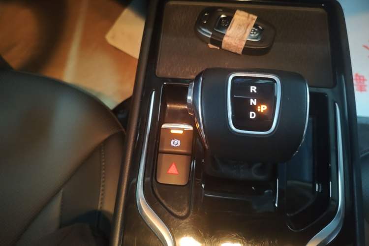 Used Hongqi E-QM5 2022 431 km Charge & Enjoy Edition Gear Lever