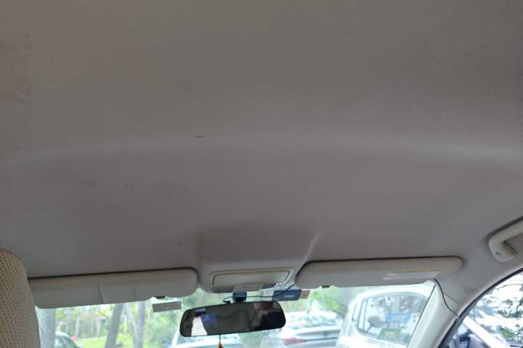 Used Honda CR-V 2012 2.0L two-wheel drive urban version
