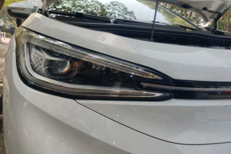 Used Volkswagen ID.4 X 2024 Pure & Smart Edition Right Front Headlight