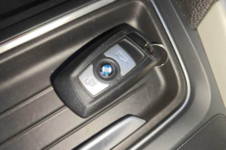 Used BMW 3 Series 2015 320Li Luxury Edition Fashion Model