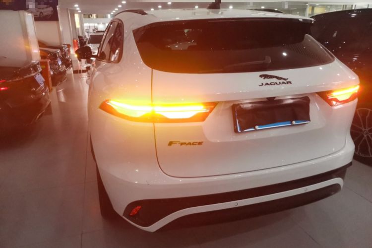 Used Jaguar F-PACE 2022 P250 R-Dynamic BLACK
