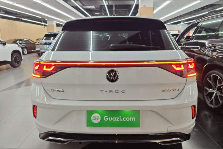 Used Volkswagen T-ROC 2023 300TSI DSG Two-Wheel-Drive Chen Guang Edition Rear