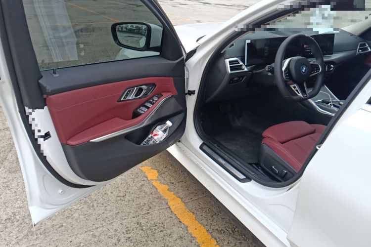 Used BMW i3 2026 Model, eDrive 35 L
