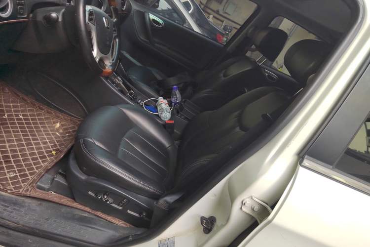 Used Luxgen Great 7 SUV 2015 2.2T Two-Wheel-Drive ZhiZun Version
