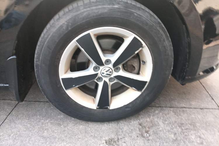 Used Volkswagen Lavida 2013 Revised Classic 1.6L Manual Fashion Edition
