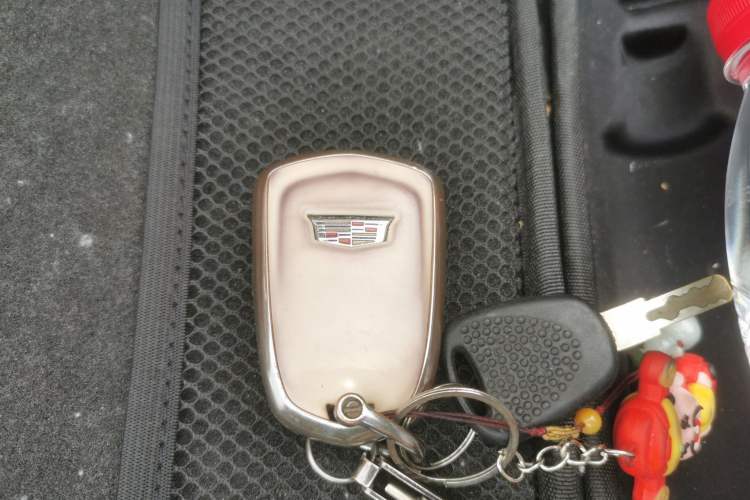 Used Cadillac XT6 2022 2.0T Six-Seater Four-Wheel-Drive Luxury Version
