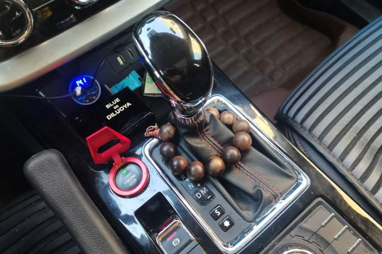 Used BAIC Off-Road BJ20 2016 1.5T CVT Luxury Model Gear Lever