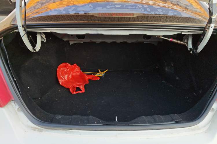 Used Changan Alsvin V3 2015 1.4L Manual Meiman Model China IV Standard