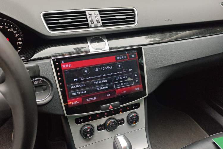 Used Volkswagen Magotan 2015 Facelift 1.8TSI Luxury Model Audio And AC Panel