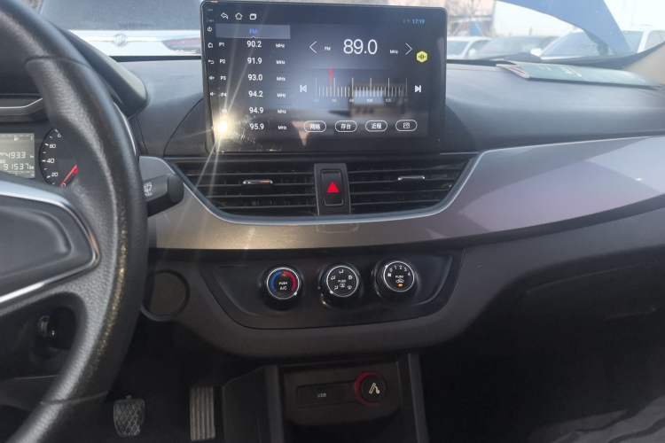 Used Baojun 310W 2017 1.5L Manual Comfort Version China V