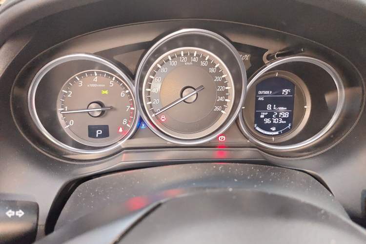 Used Mazda Atenza 2017 2.0L Blue Sky Luxury Edition
