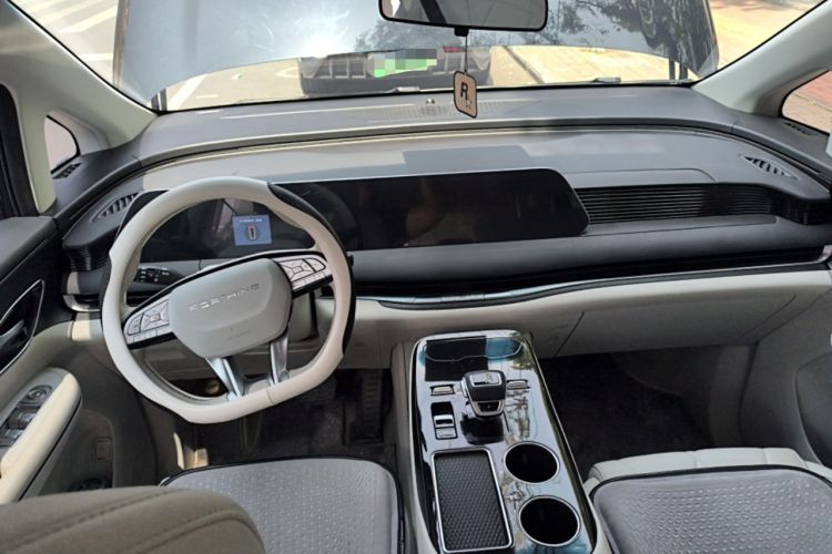 Used FORTHING Xinghai V9 2024 1.5TD 200km Chinese Knot Series Luxury Version