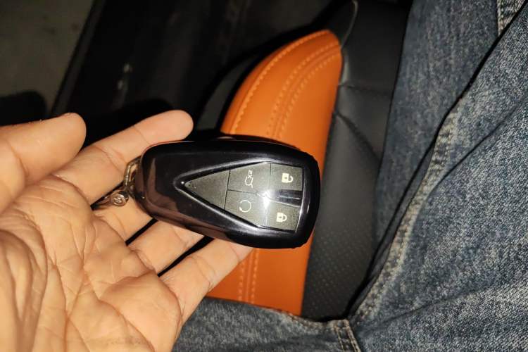 Used CHANGAN UNI-V 2024 1.5T Prestige Sport Edition Vehicle Key