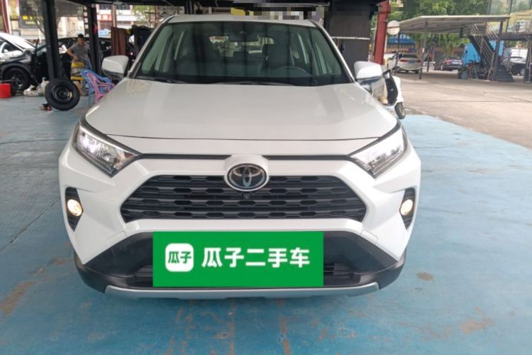 Used Toyota RAV4 2021 2.0L CVT Two-Wheel Drive Fashion PLUS Edition