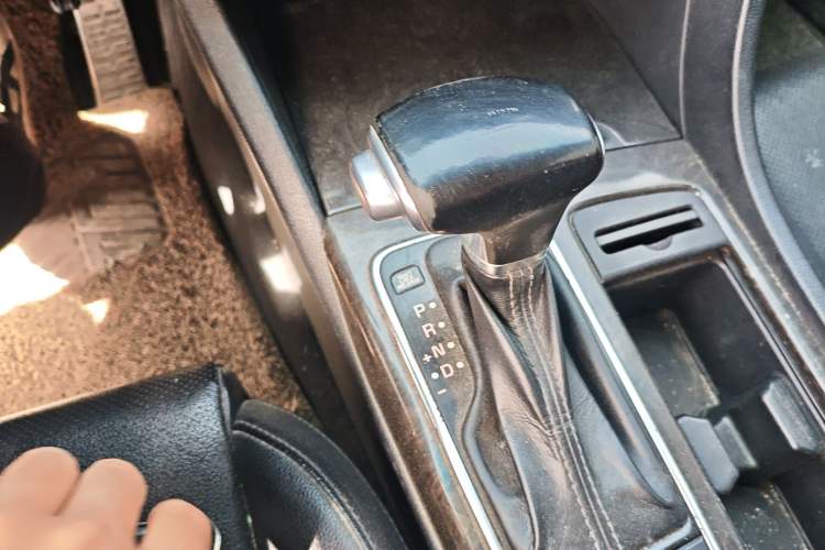 Used Kia K5 2016 1.6T Automatic LUX
