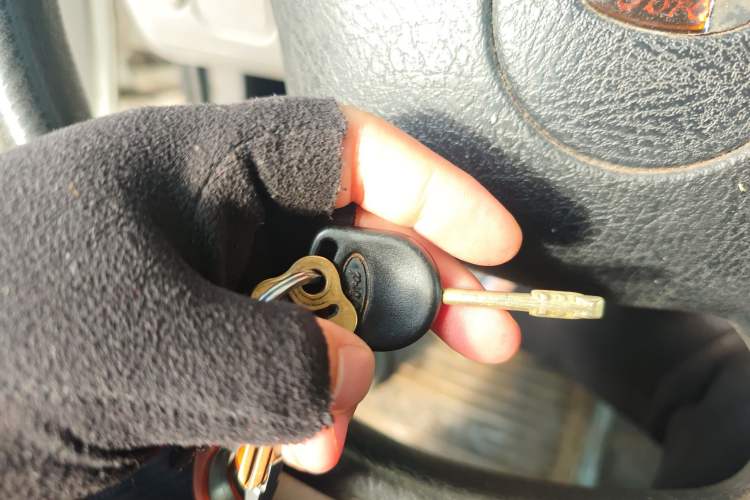 Used Ford Classic Transit 2015 2.8T Diesel Multi-Function Vehicle Short Wheelbase 6-Seater Mid-Roof Edition JX493ZLQ4