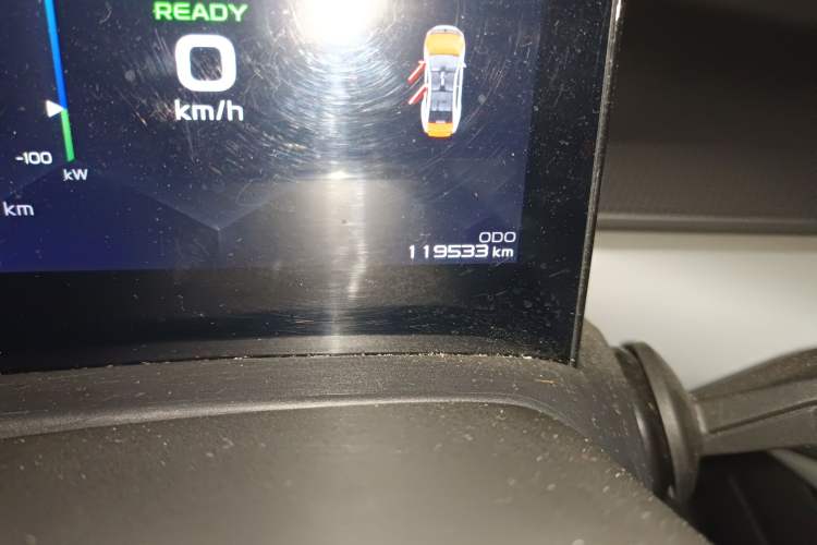 Used Geometry A 2022 Pro 430KM Commuter Edition Odometer Close Up