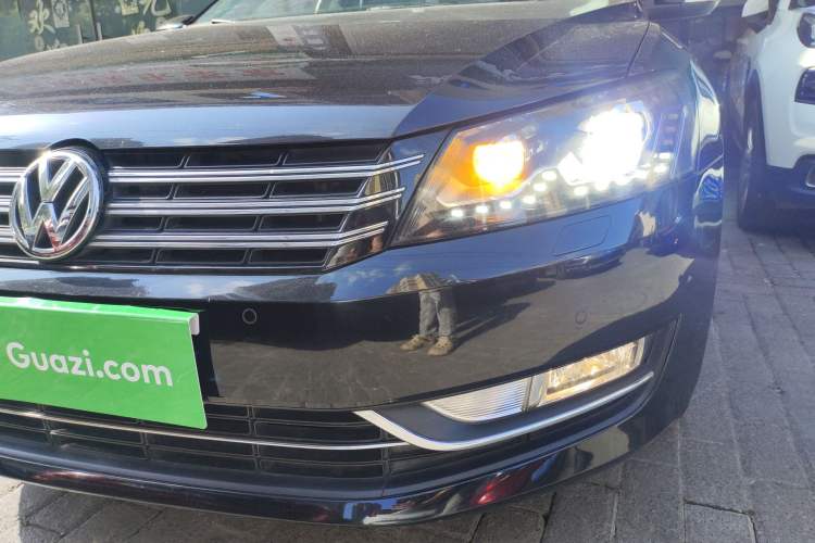 Used Volkswagen Passat 2015 1.8TSI DSG Prestige Edition Left Front Headlight