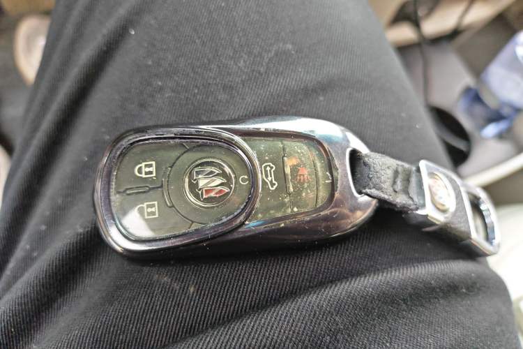 Used Buick GL8 2023 Land Executive Class Smart Enjoyment Model
