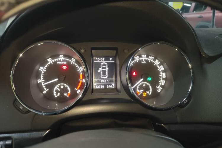 Used Skoda Yeti 2016 1.4TSI DSG Advanced Edition Instrument Cluster