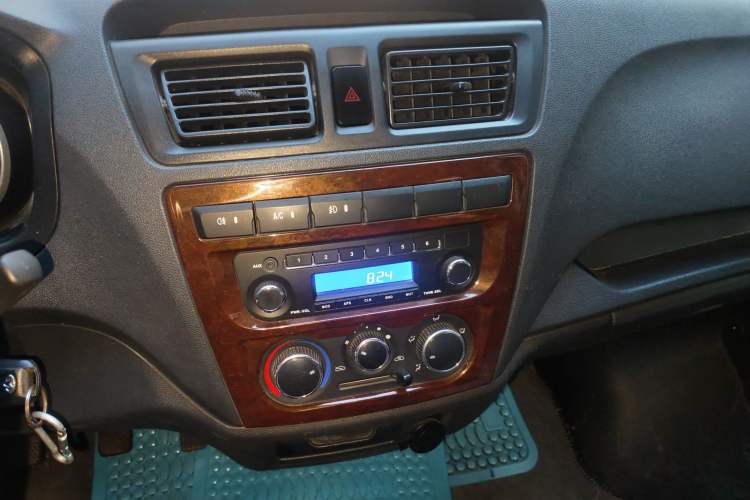 Used Chana Ruixing M60 2020 1.5L Standard Version China VI 6-Seater DAM15KR
