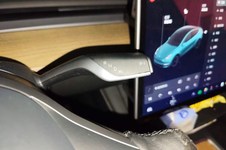 Used Tesla Model Y 2021 Standard Range Rear-Wheel Drive Version
