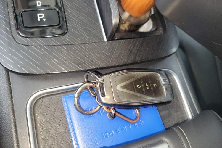 Used Venucia V DD-i 2023 110km iT Version