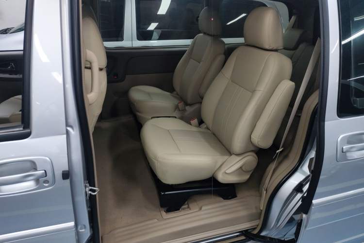 Used Buick GL8 2014 2.4L Classic Edition Left Rear Seat