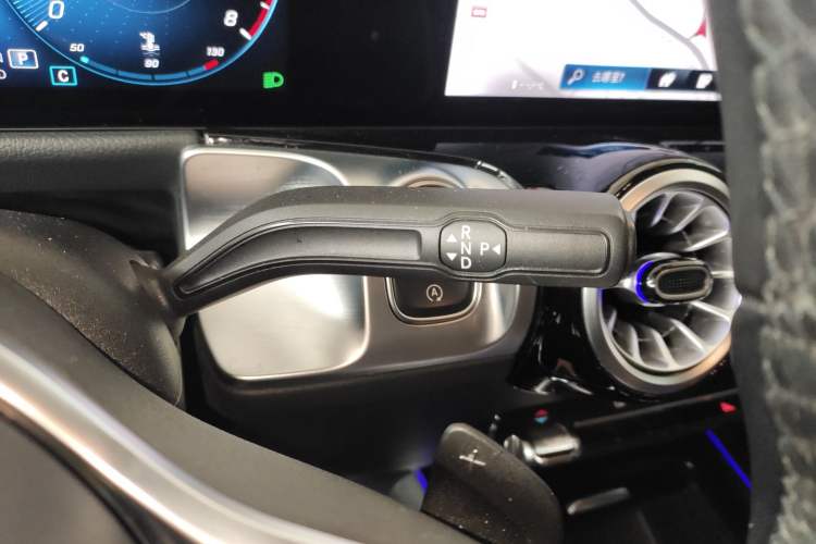 Used Mercedes-Benz GLB 2023 GLB 220 Fashion Model
