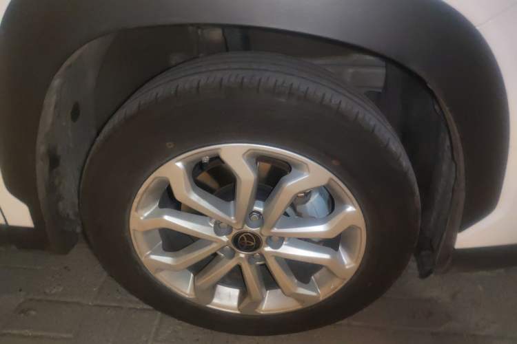 Used Toyota FRONTLANDER 2023 2.0L Smart Electric Hybrid Dual-Engine Leading Edition Right Front Wheel Hub