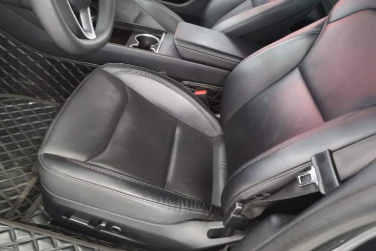 Used Tesla Model 3 2023 Rear-Wheel-Drive Version Left Front Seat