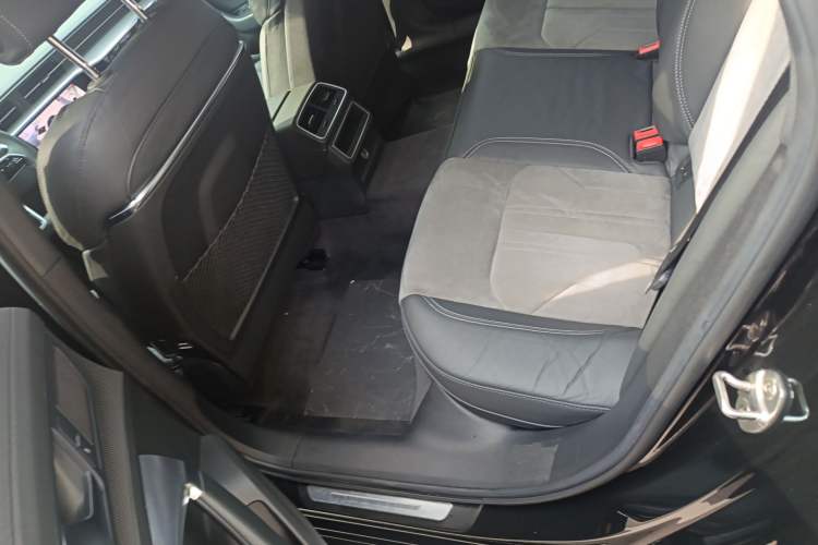 Used Audi A6L 2022 40 TFSI Luxury Dynamic Model
