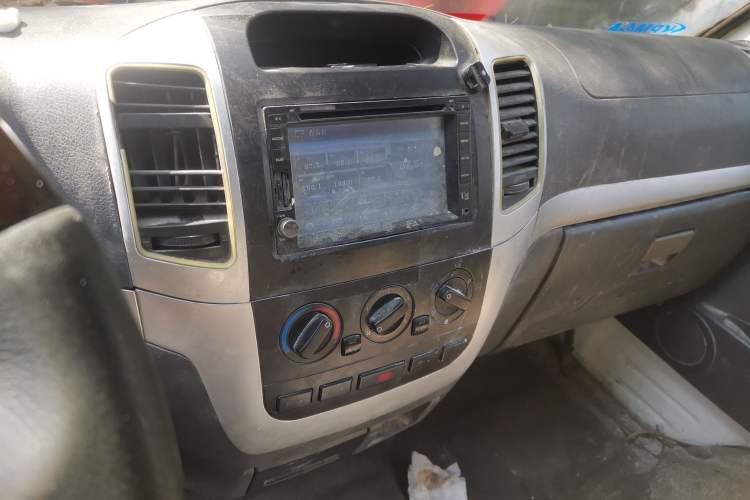 Used Foton Scenic 2011 2.0L Express Standard Short-Wheelbase Low-Roof 491EQ4A Audio And AC Panel