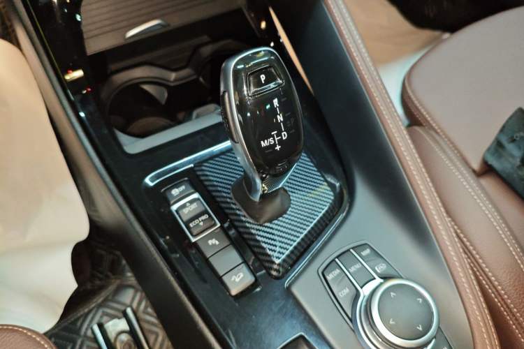 Used BMW X1 2022 xDrive25Li Luxury Model Gear Lever