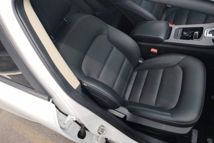 Used Geely Auto Emgrand GS 2016 Sport Edition 1.8L Automatic LingShang Model
