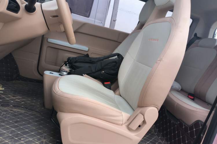 Used Geely Galaxy Panda 2024 Panda Mini 200km Longteng PRO Edition
