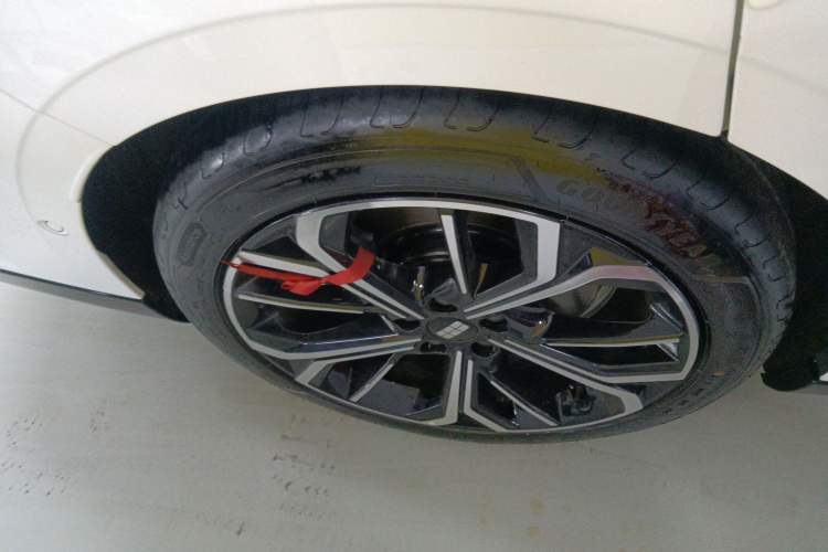 Used Geely Galaxy E8 2025 700 km Long-Range Intelligent Driving Version